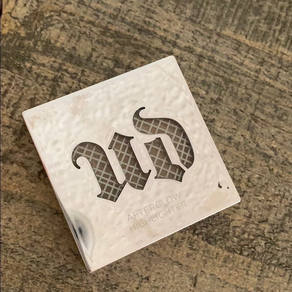 Urban decay highlighter
